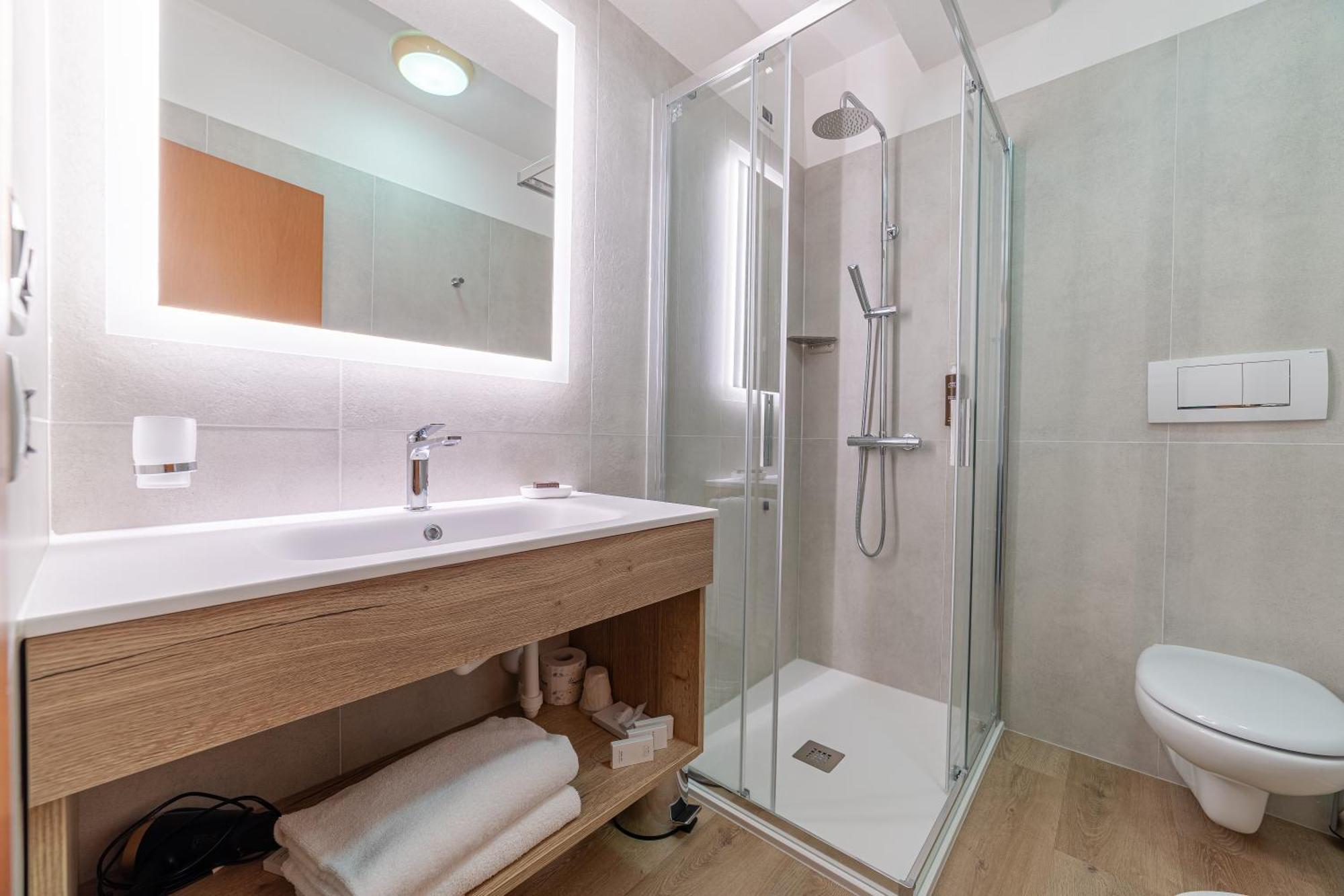 Pineta Pastry Hotel 4*