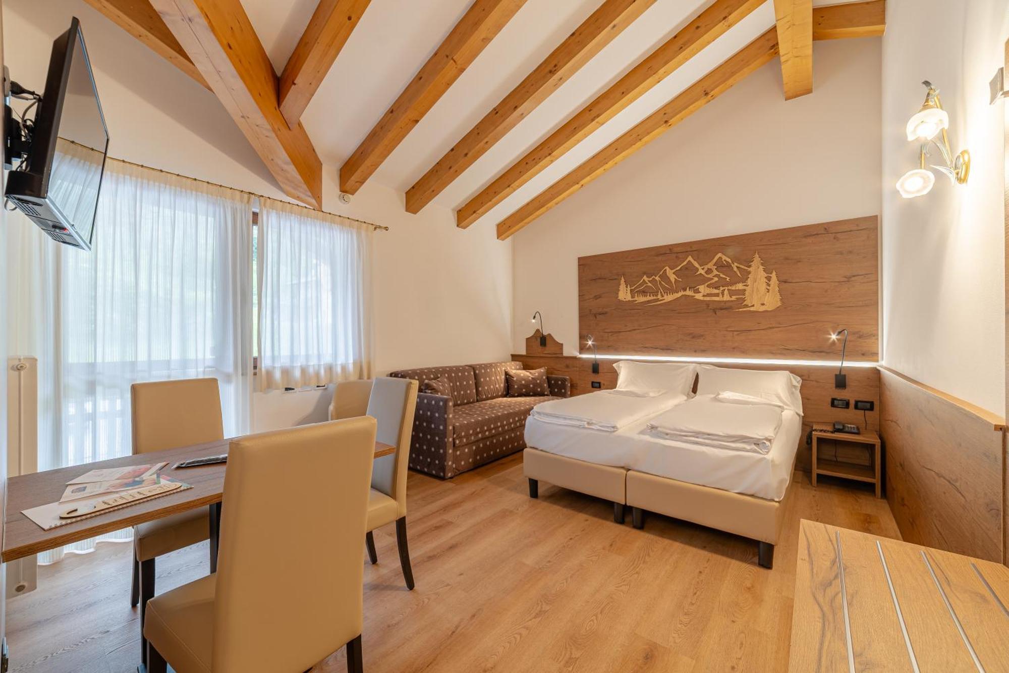 Hotel Pineta Pastry 4*