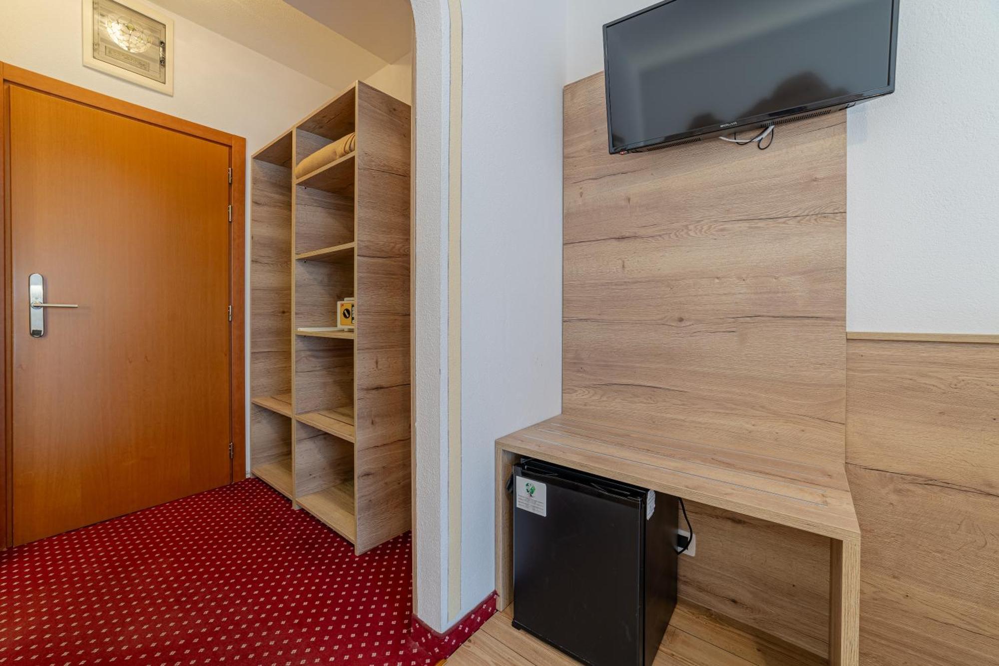 Hotel Pineta Pastry 4*