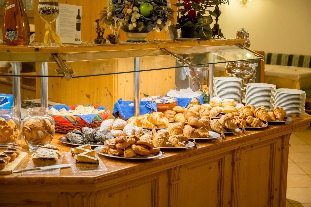 Hotel Pineta Pastry 4*